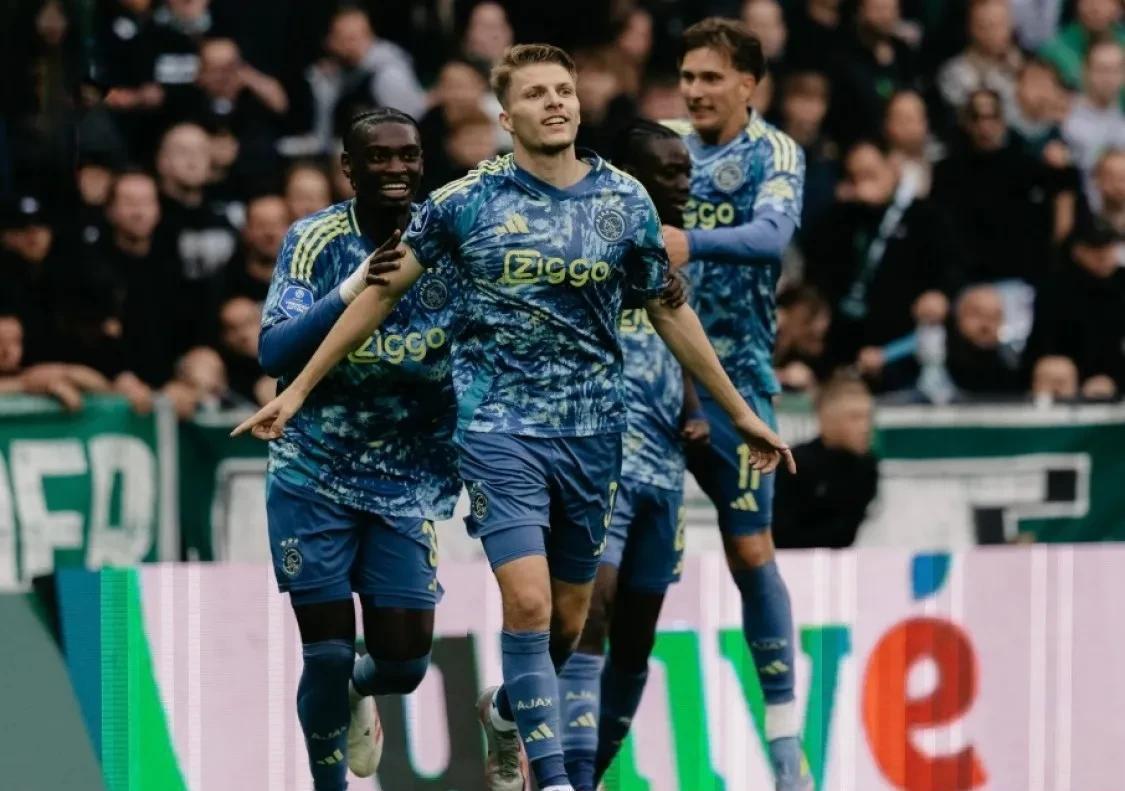 荷甲埃因霍温足球俱乐部 荷甲埃因霍温足球俱乐部