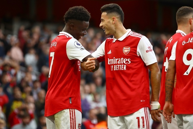 关于阿森纳训练开放日，赛后伤情更新引欢呼，NBA季后赛在即，球探报告显示潜力的信息